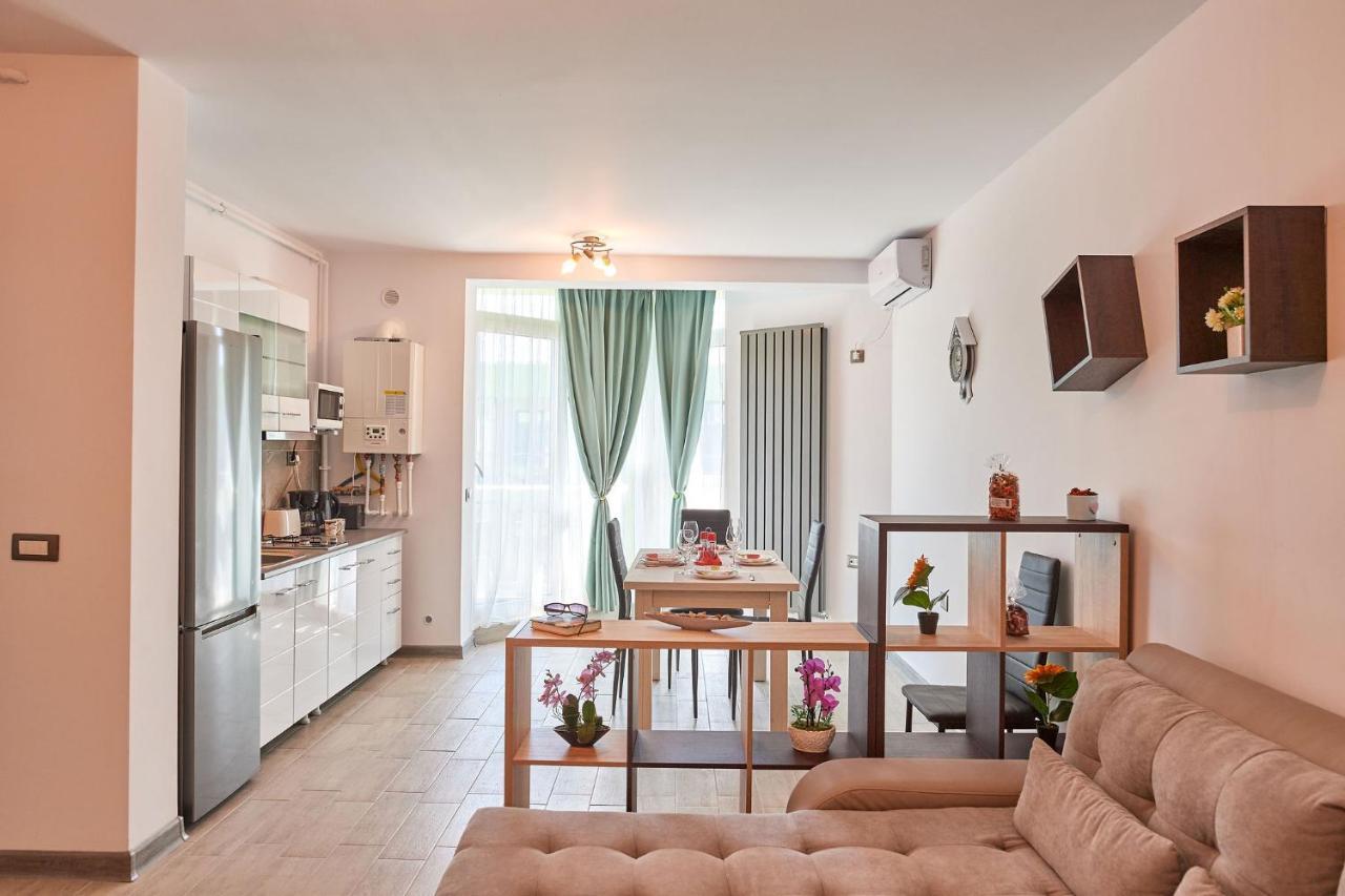 Rubic Apartment Spa N Pool Beach Resort Năvodari Eksteriør billede